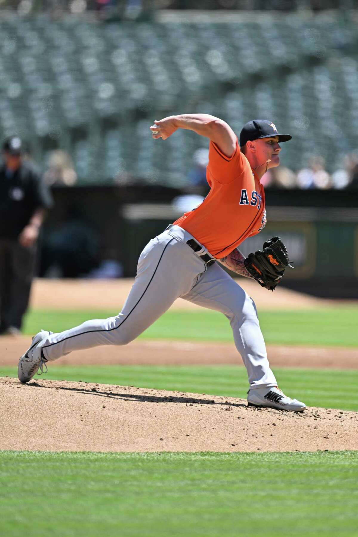 Mauricio Dubón homers to lift Houston Astros past Oakland A's