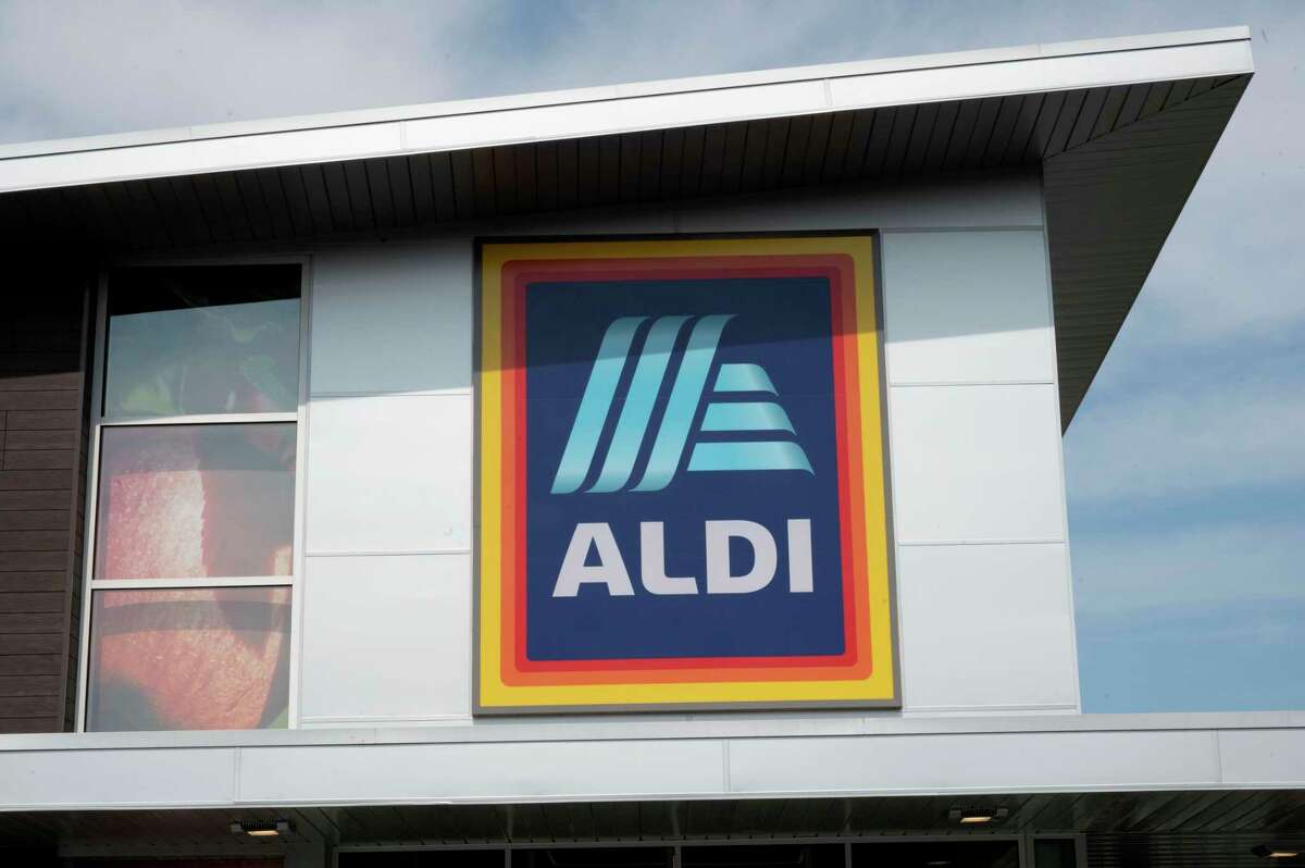 North Greenbush adds Aldi grocery store next door to ChickfilA