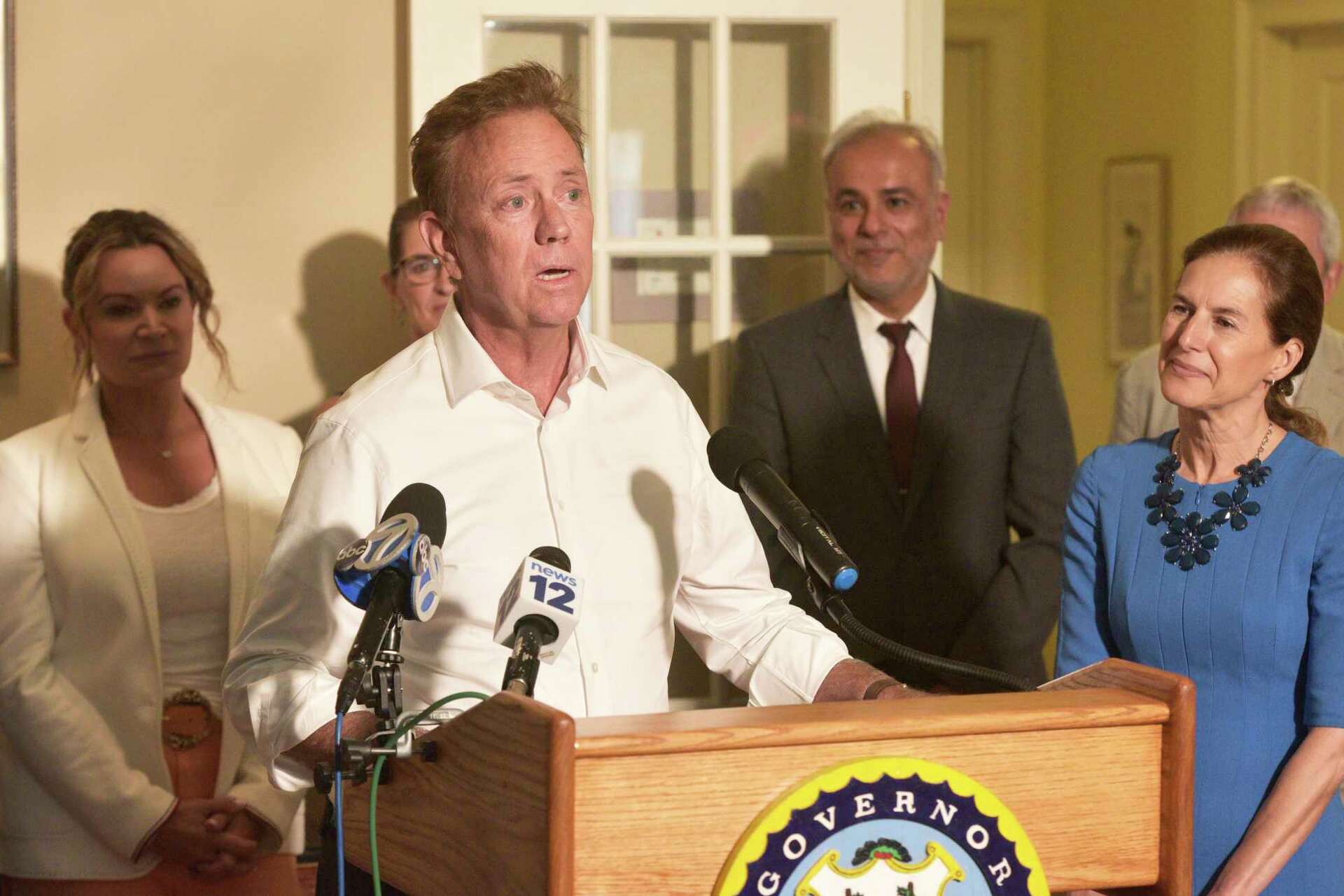 Lamont taps lawyer with ties to wife for CT police false ticket review