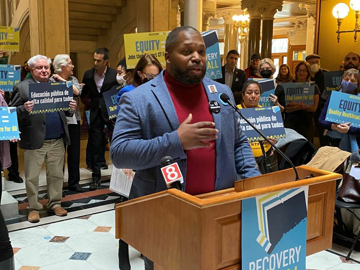 Lamont appoints investigator to probe CT state police false tickets