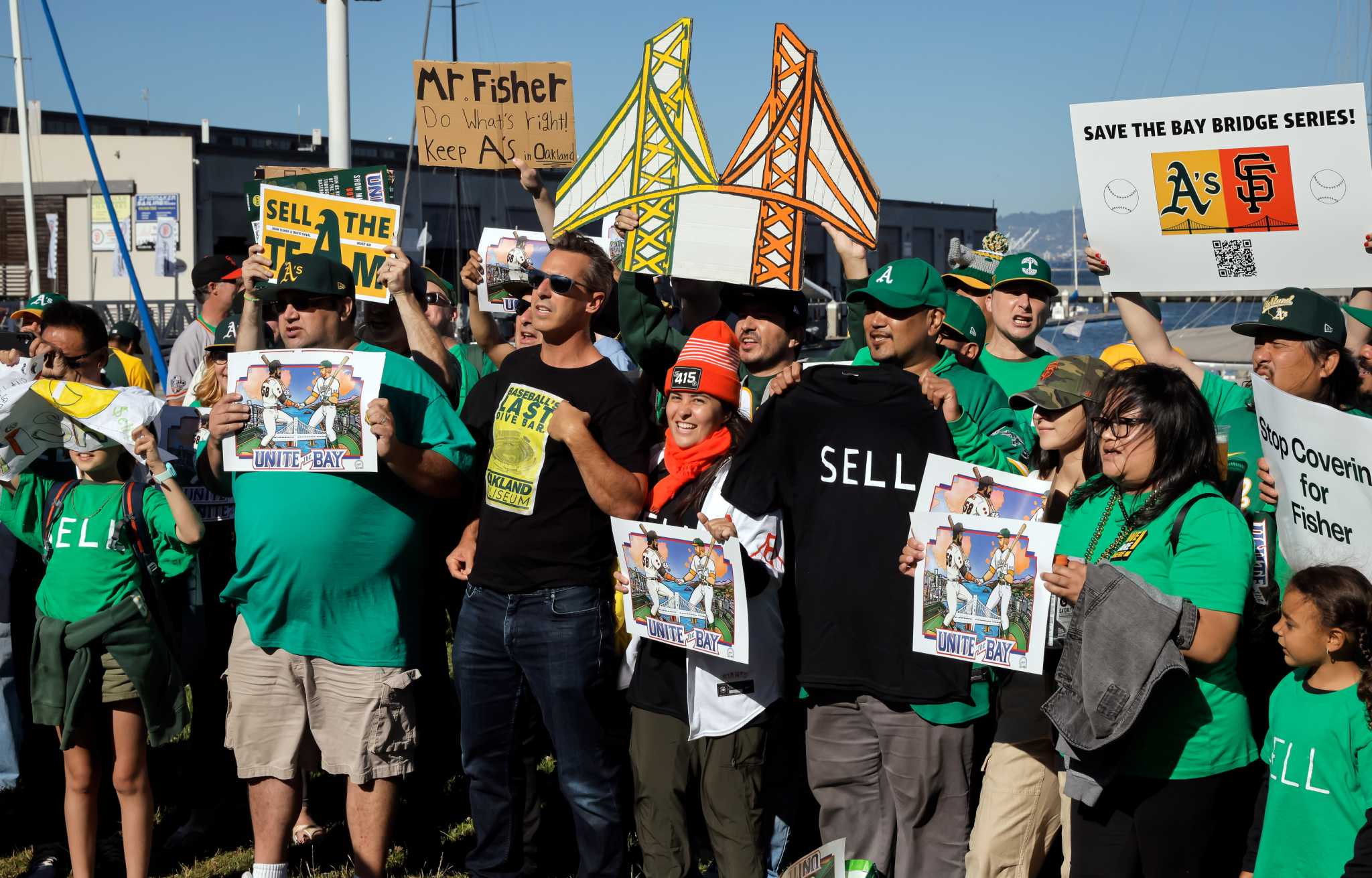 Oakland A's fans come together in community protest: 'It means so