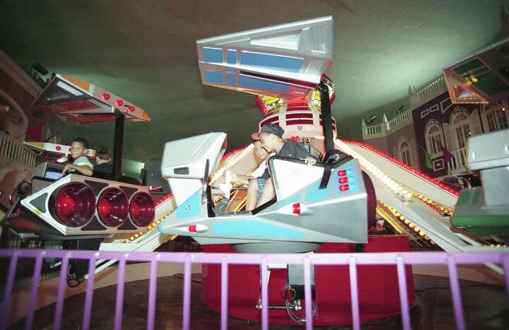 Houston amusement park FunPlex closes after 40 years