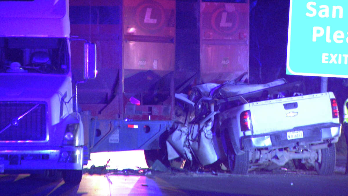 Driver Killed After Crashing Into 18-wheeler On Loop 1604