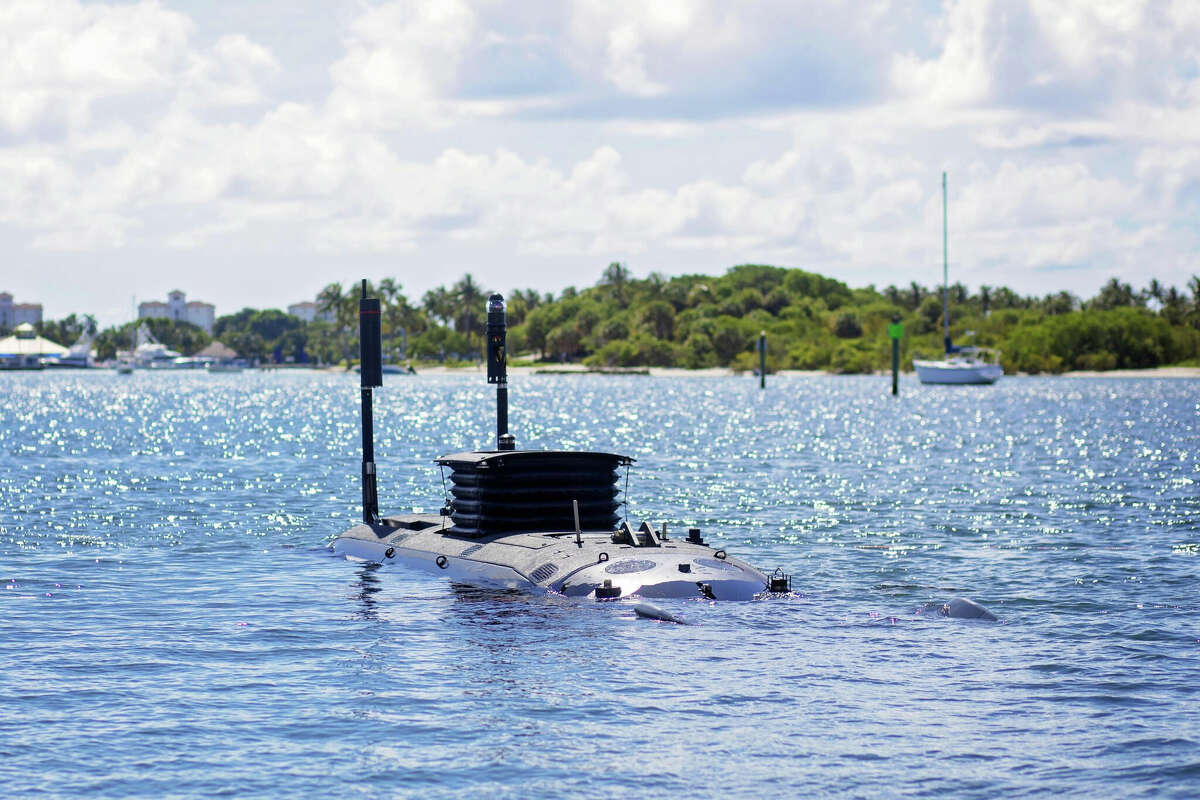 As CT's Electric Boat thinks big on hiring, US Navy adding small subs