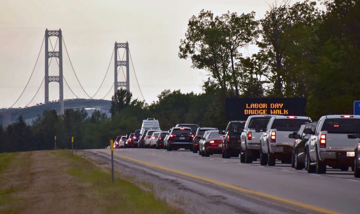 Mackinac Bridge To Stop Taking Canadian Cash For Toll Booths This Fall   1200x0 