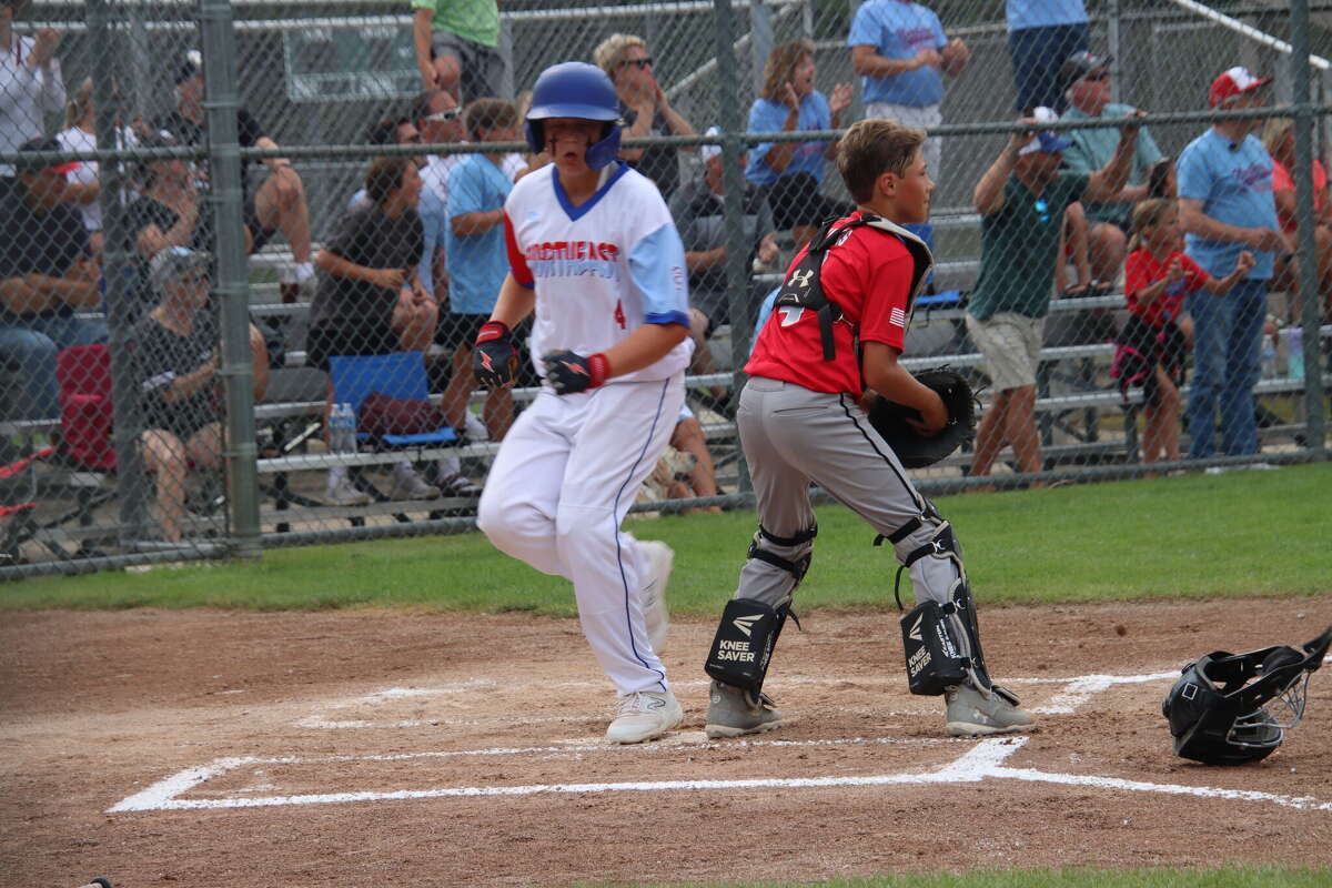 Northeast wins title in dramatic walkoff