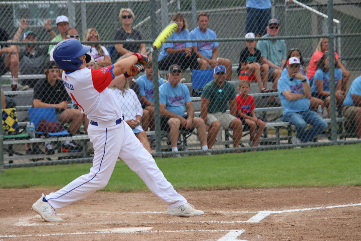 Northeast wins title in dramatic walkoff