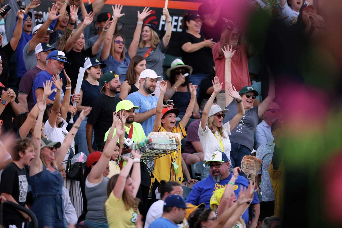 Savannah Bananas take over San Jose with lead role for Oakland’s own