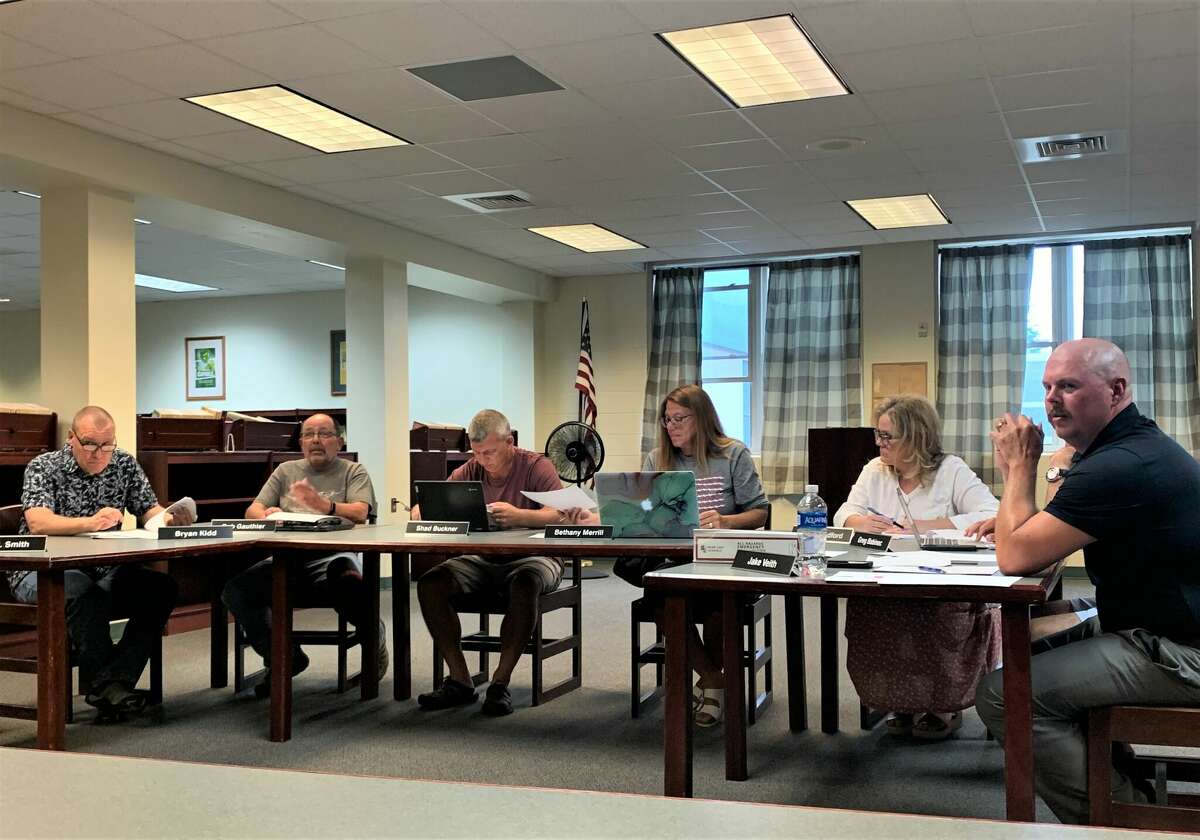 bear-lake-school-board-considering-zero-mill-bond-request