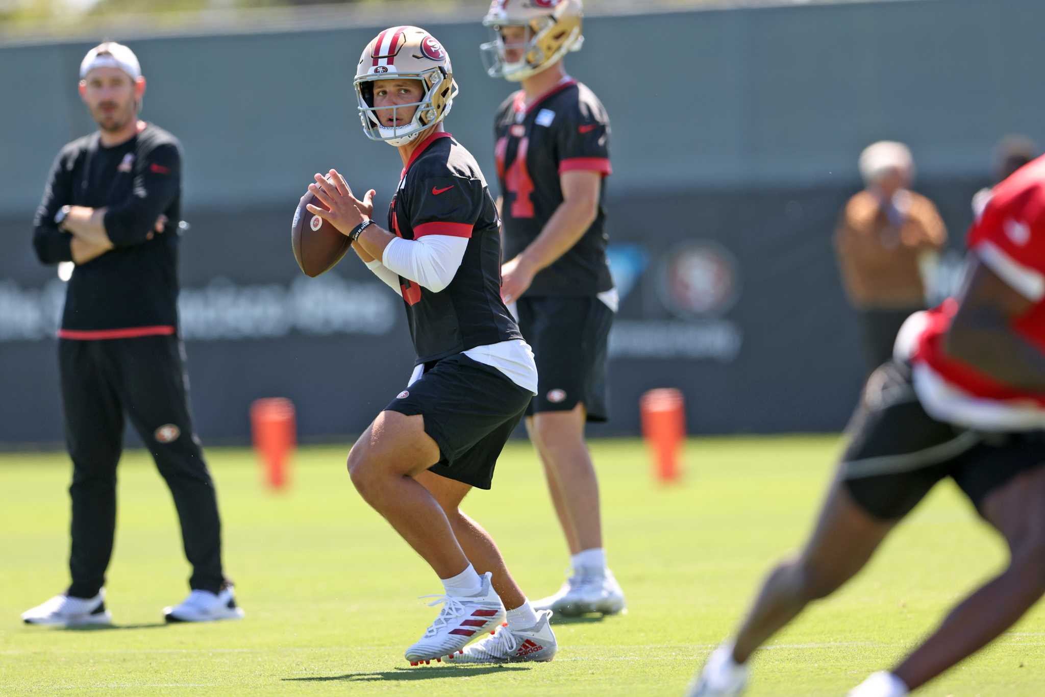 San Francisco 49ers: Brock Purdy throwing at training camp