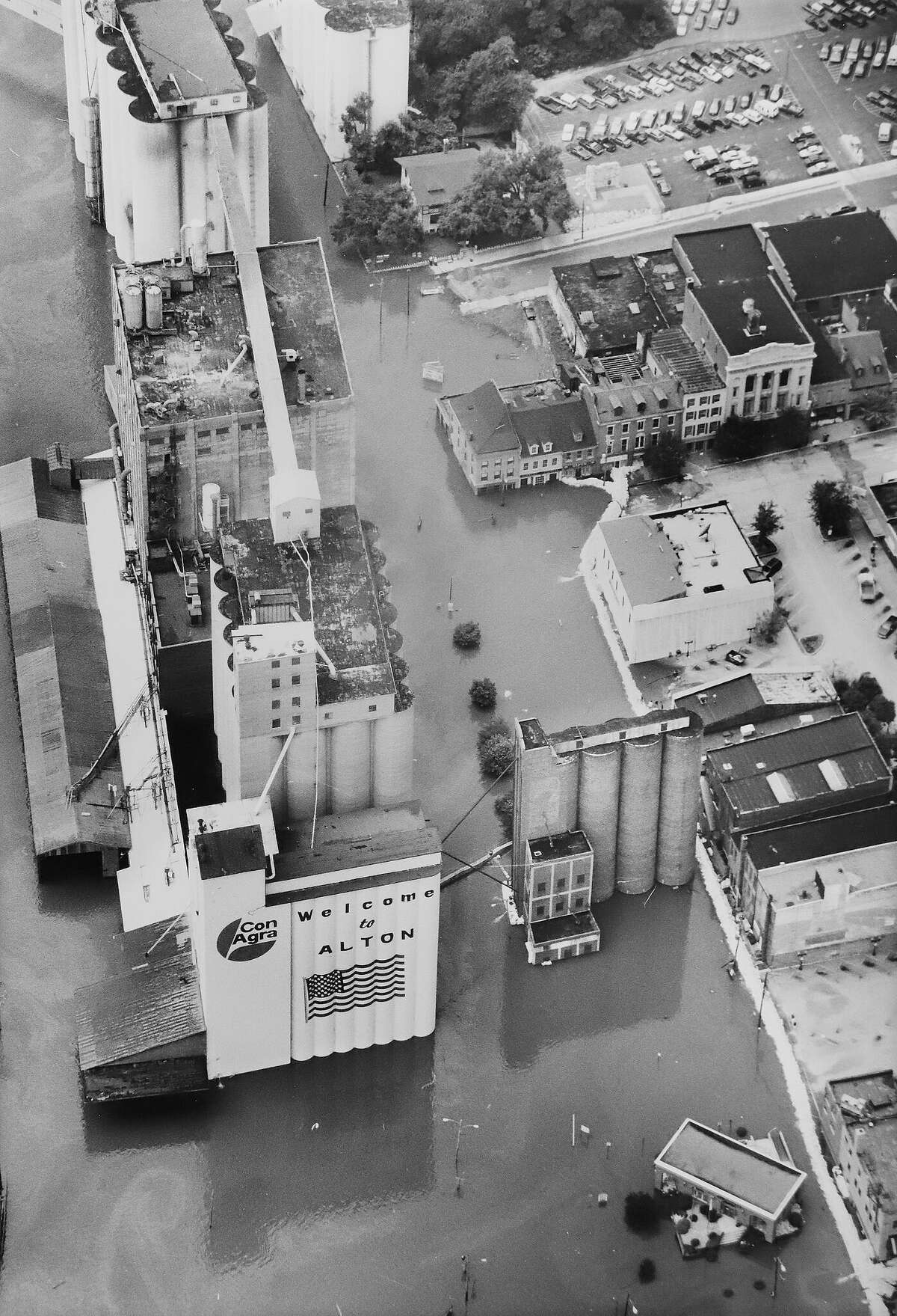Images of the Great Flood of 1993