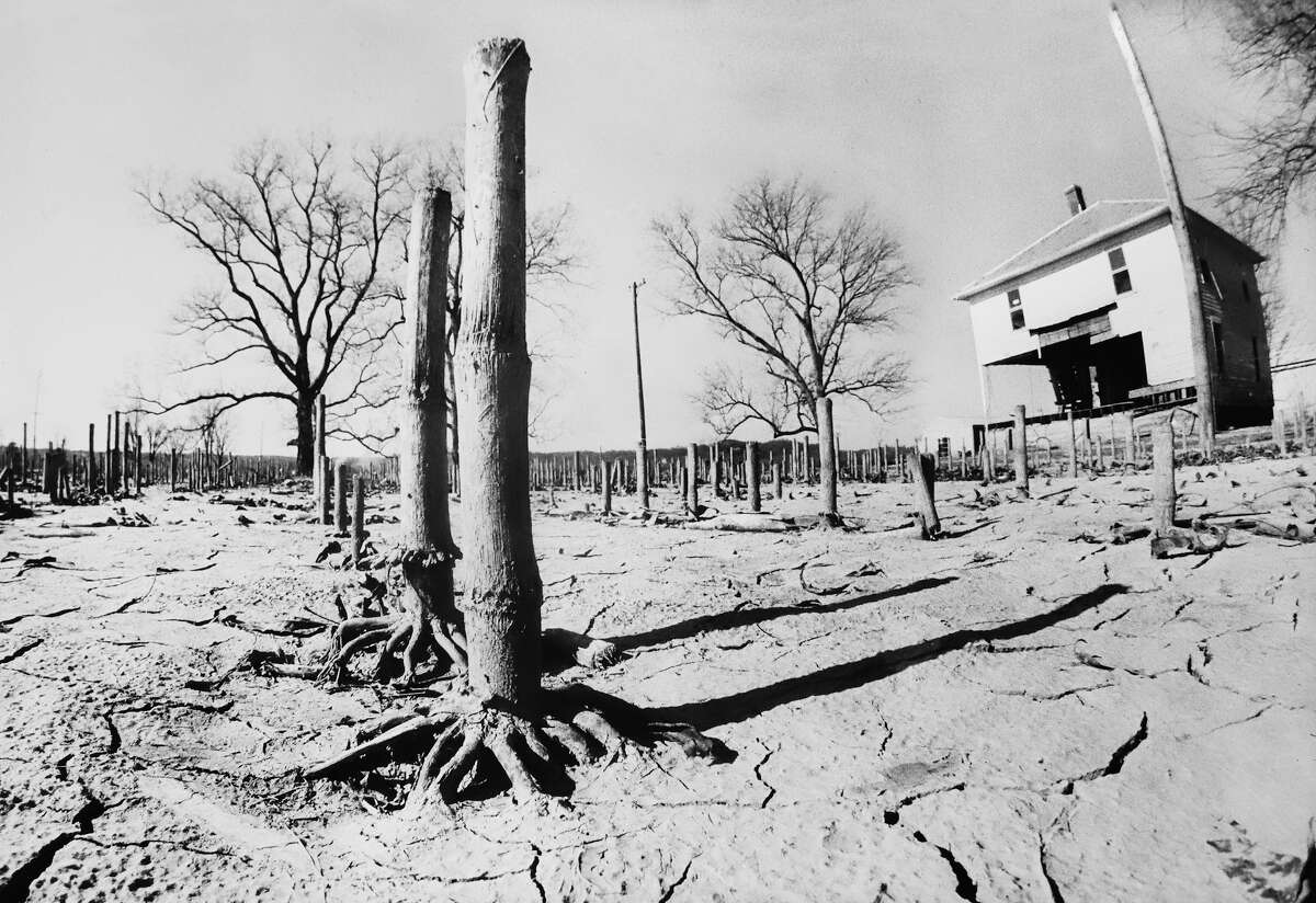 Images of the Great Flood of 1993
