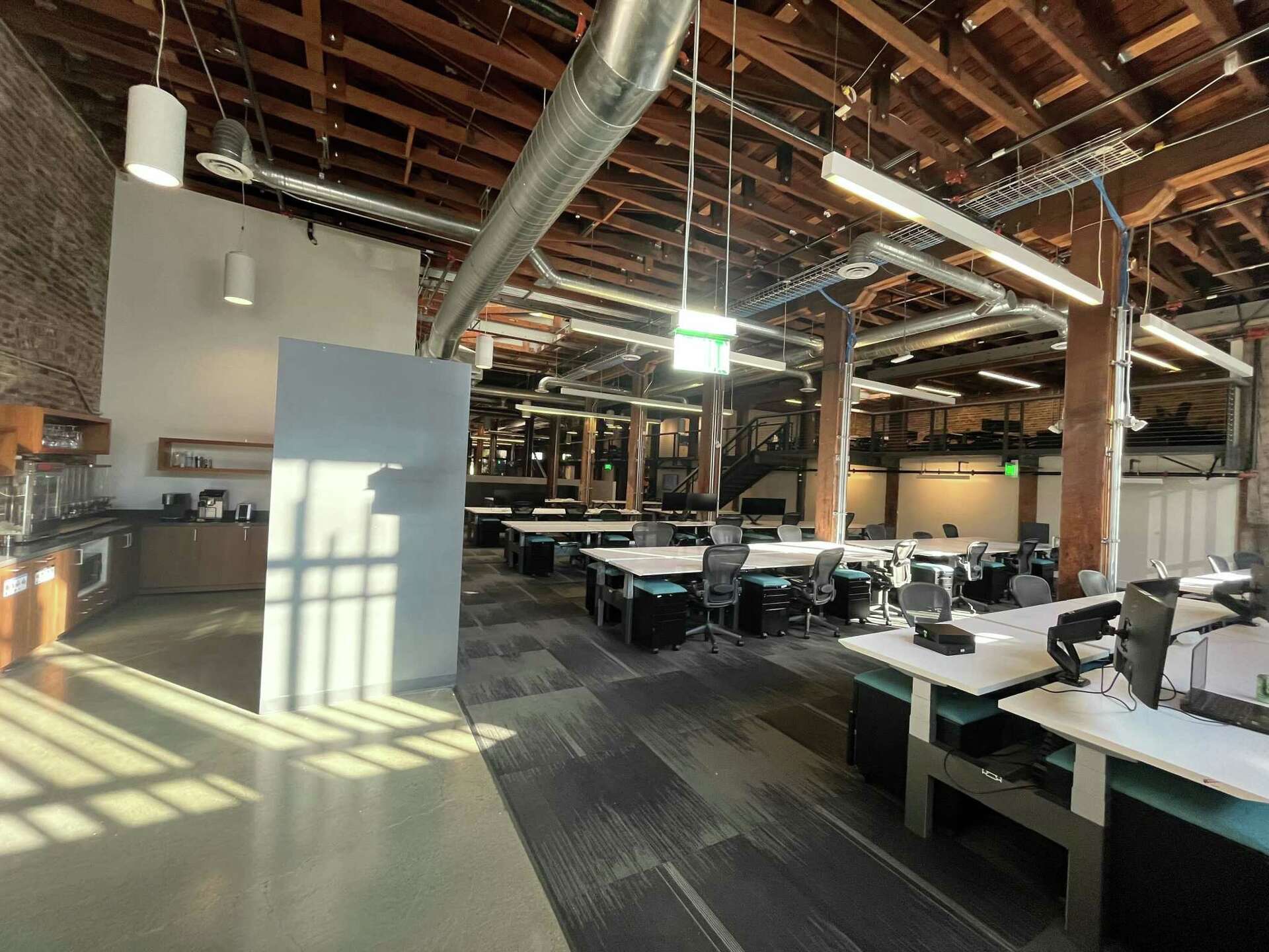 humanize-ai-io office