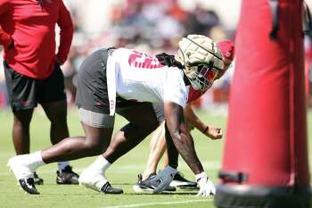 Javon Kinlaw adds presence to 49ers' smashmouth line play vs