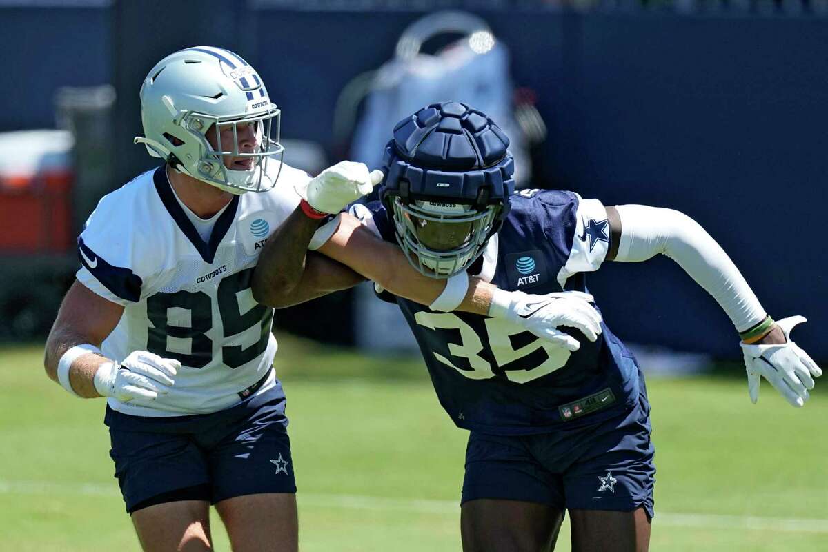 Cowboys rookie, Texas grad DeMarvion Overshown shining in camp