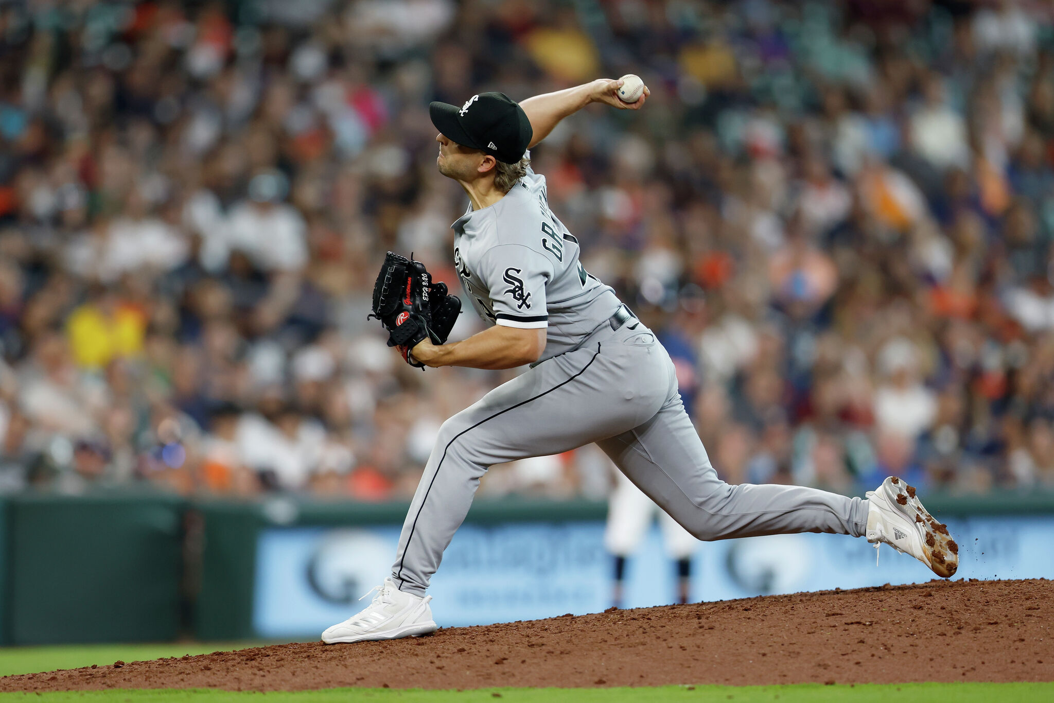 The Chicago White Sox have now traded reliever Kendall Graveman to