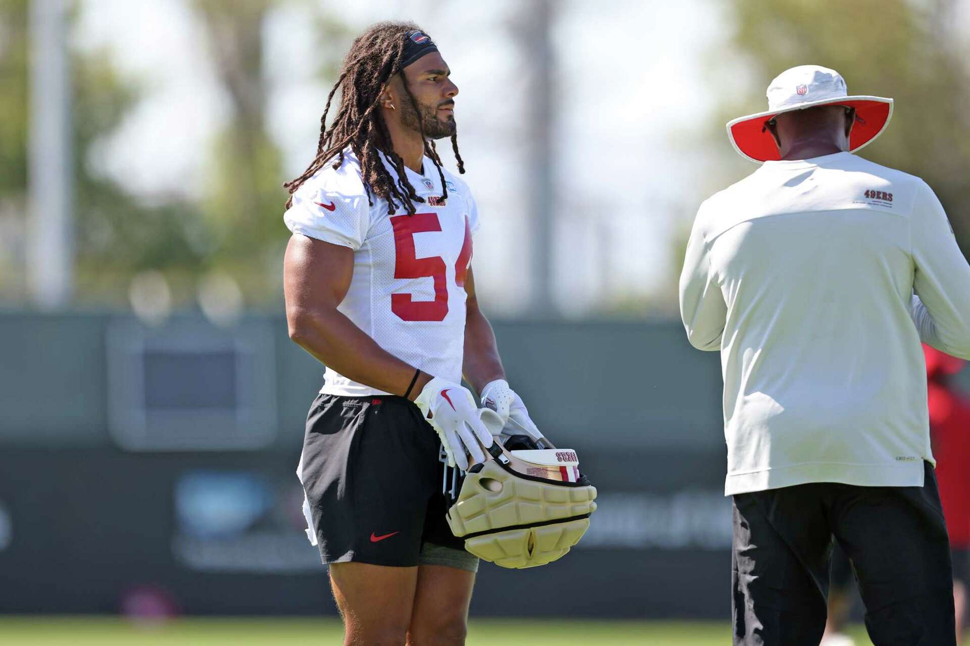 49ers' practice report: Fred Warner sets tone for rocking defense