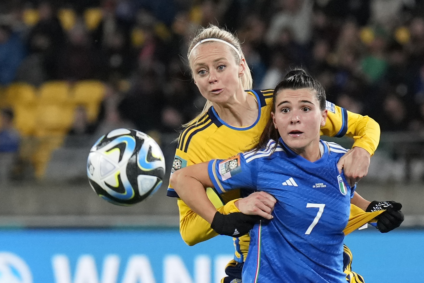 Palermo strengthen with Swedish international Quaison - Eurosport