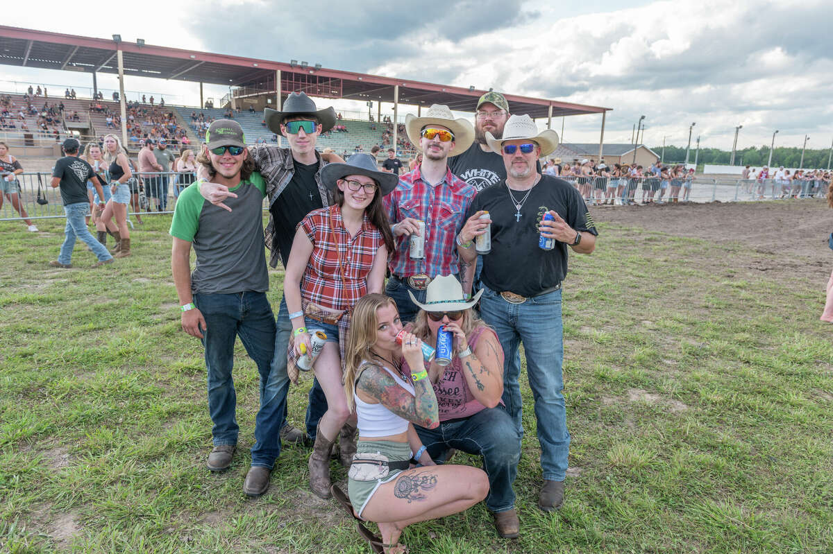 Bailey Zimmerman rocks Tailgates N’ Tallboys Festival in Midland