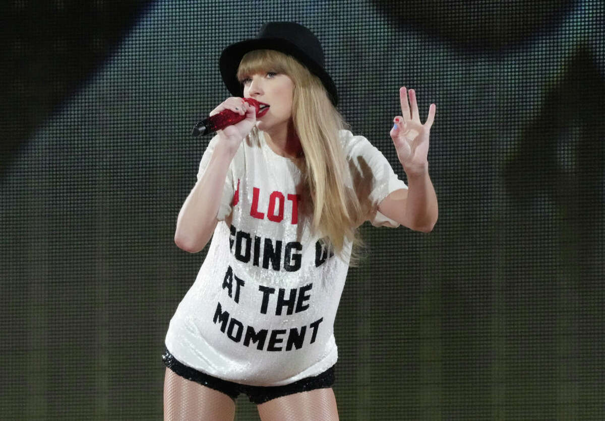 Taylor Swift performs onstage during Taylor Swift | The Eras Tour at Levi's Stadium on July 28, 2023 in Santa Clara, Calif. 