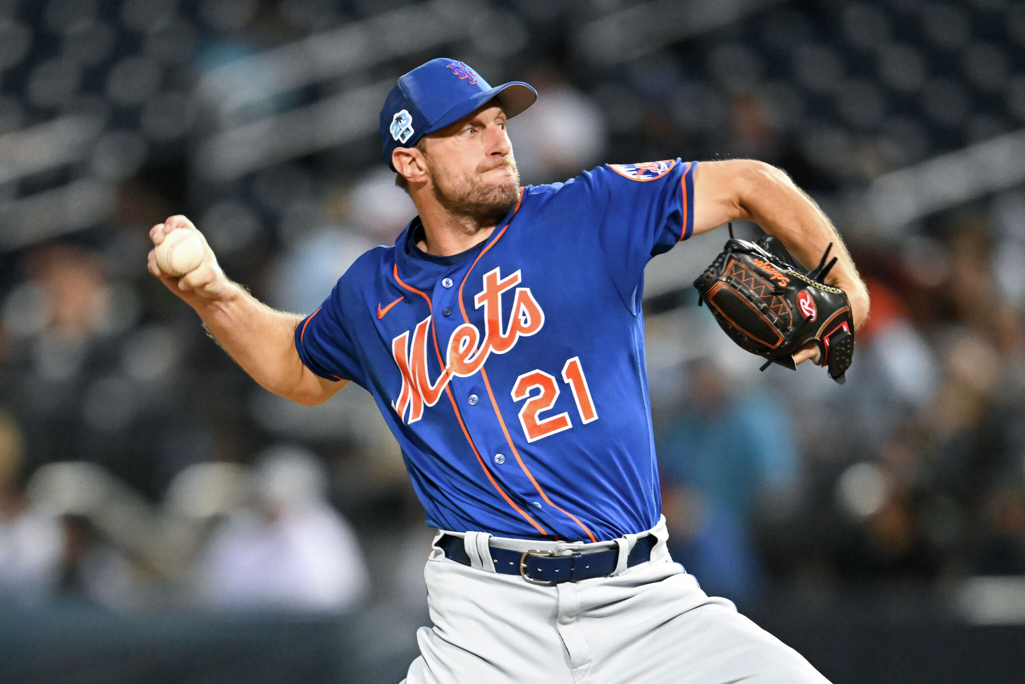 Reports: Mets officially trade RHP Max Scherzer to Rangers
