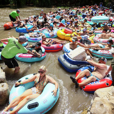 Guadalupe River Drift In New Braunfels