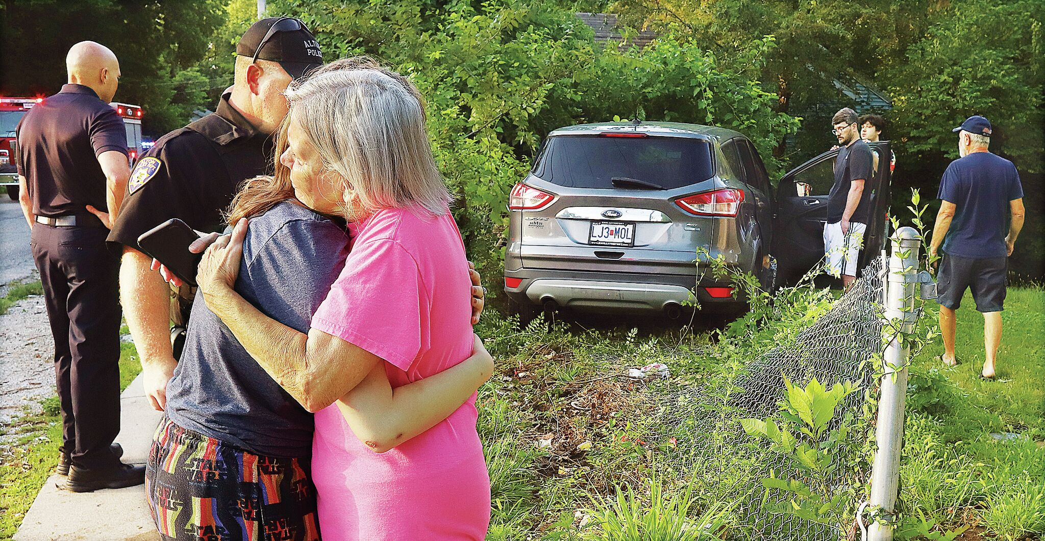 One arrested after Alton crash