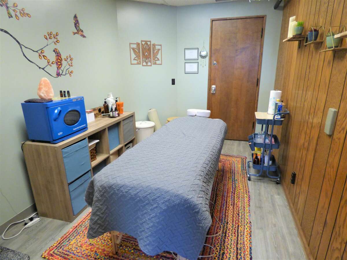 Black Lotus Salon & Wellness has a space for Reiki, grounding, massage and other therapeutic services.