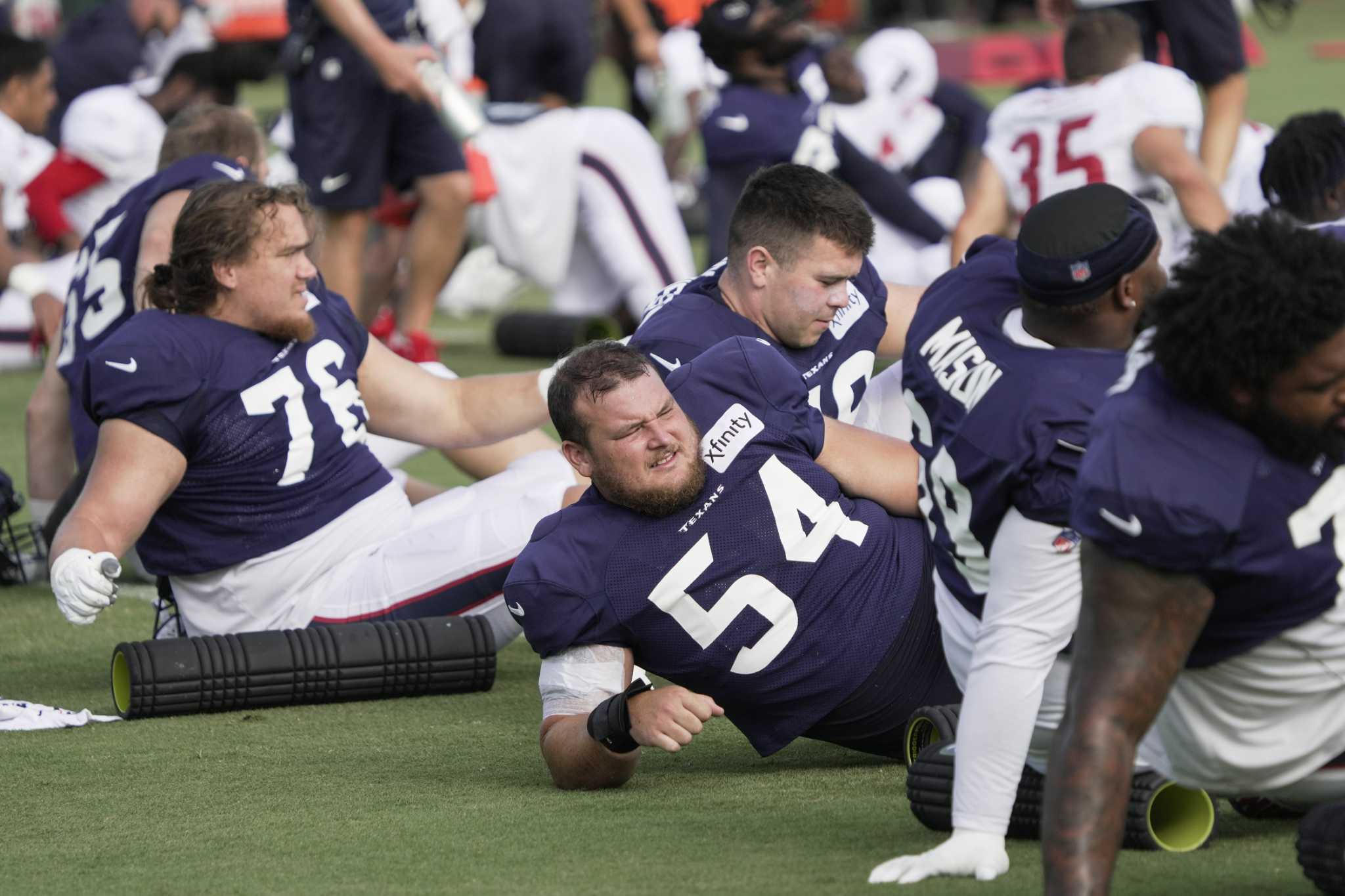 Houston Texans: Scott Quessenberry tears knee ligaments in practice