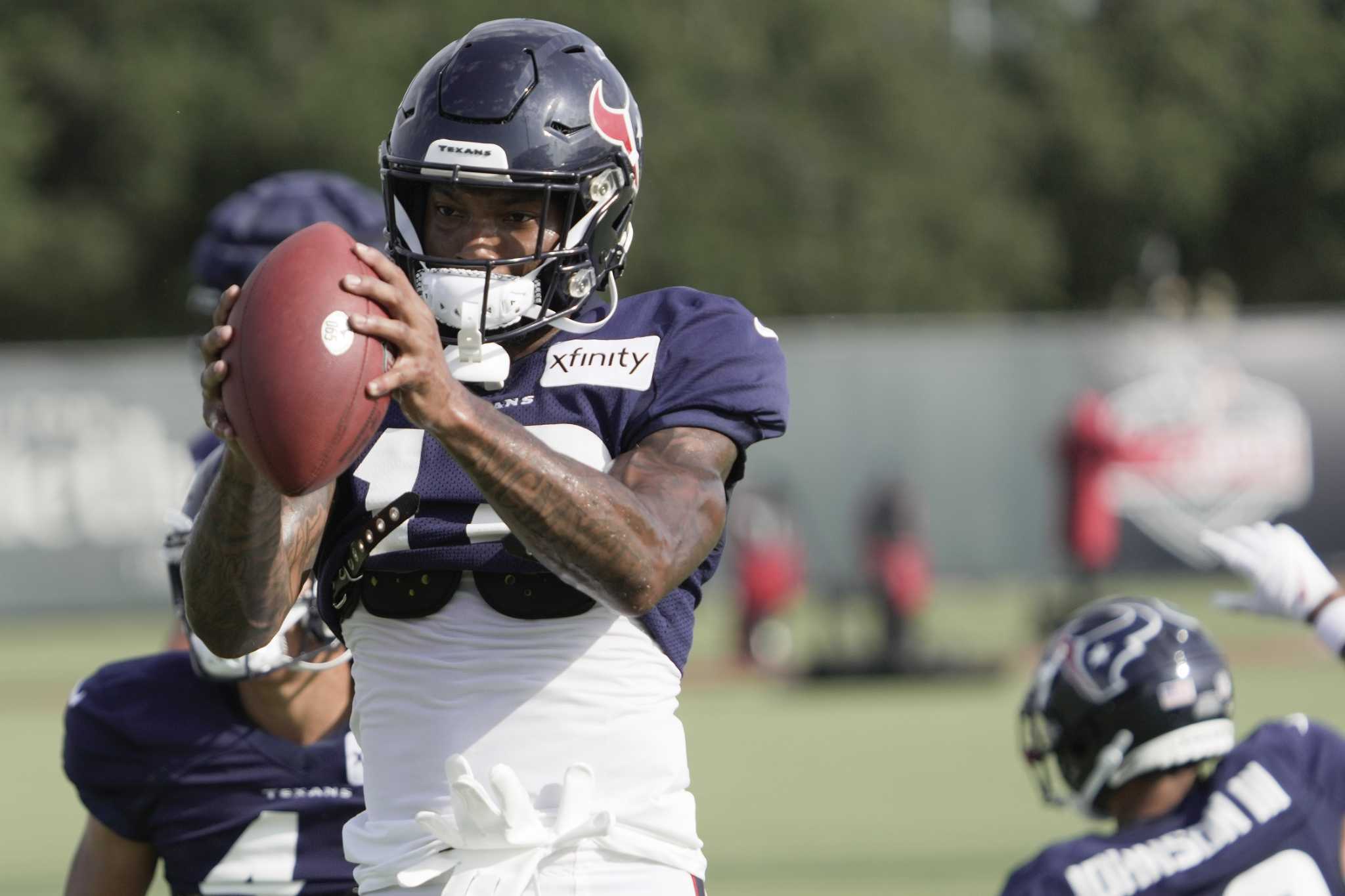 Houston Texans wide receiver Johnny Johnson III (89) catches a