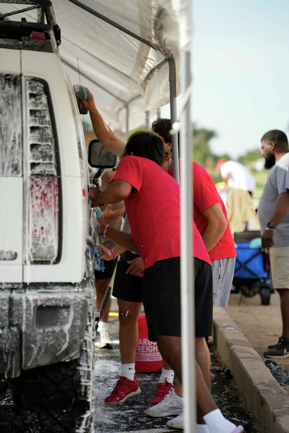 Plainview community helps raise over 2,000 for fellow Bulldog