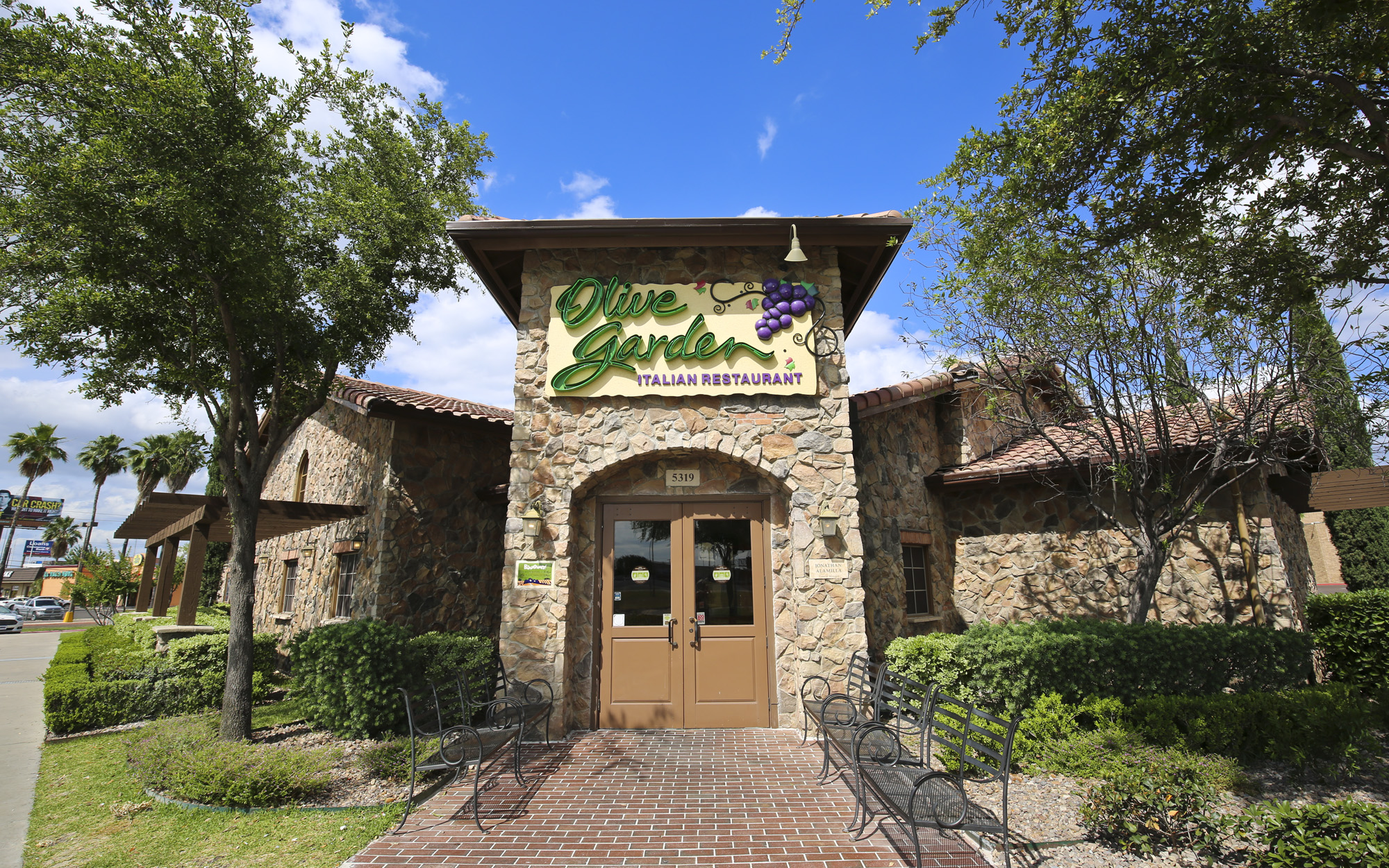 Olive Garden - Nice Italian Restaurant