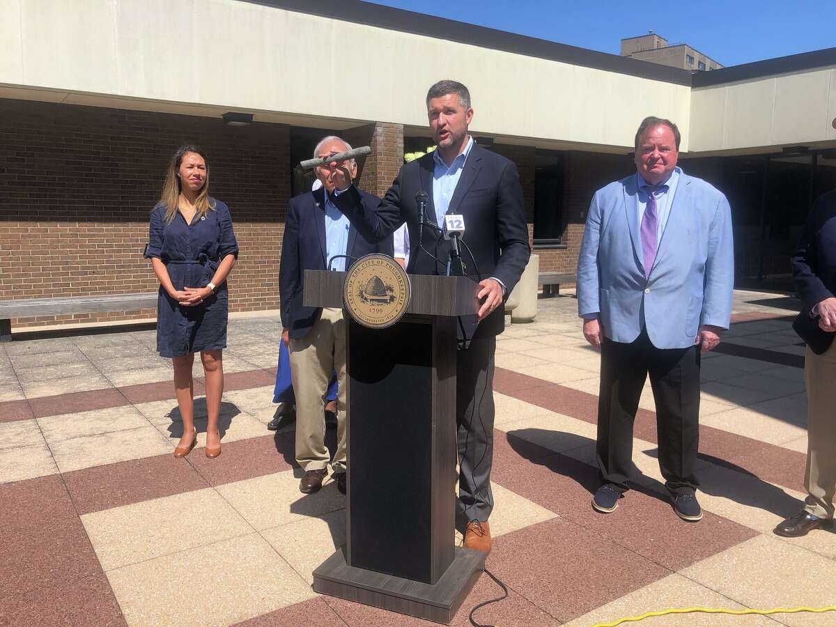 EPA makes first visit to Poughkeepsie to help with lead pipe removal