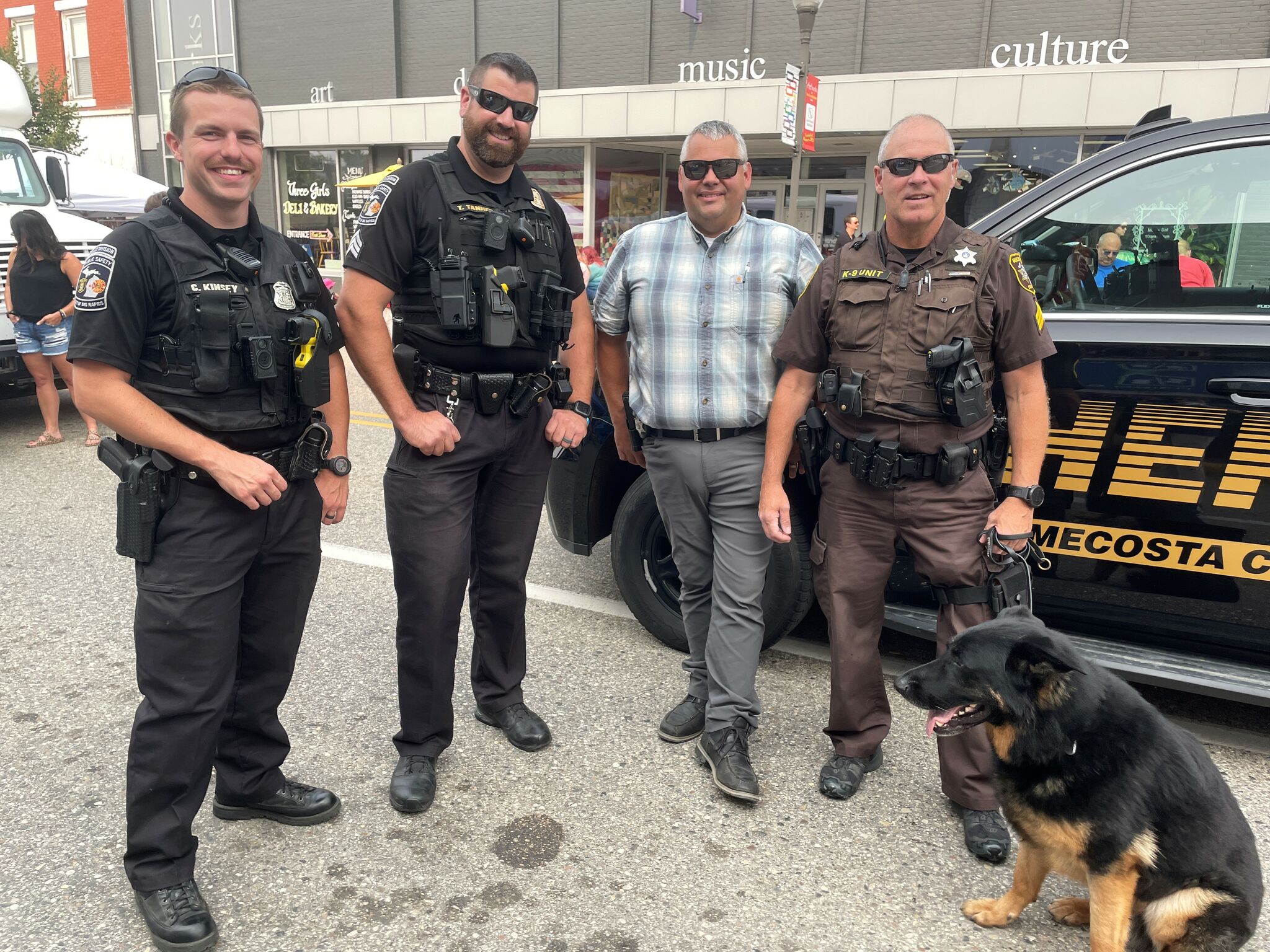 Mecosta County Sheriff's Department raises money for K-9 Zeke