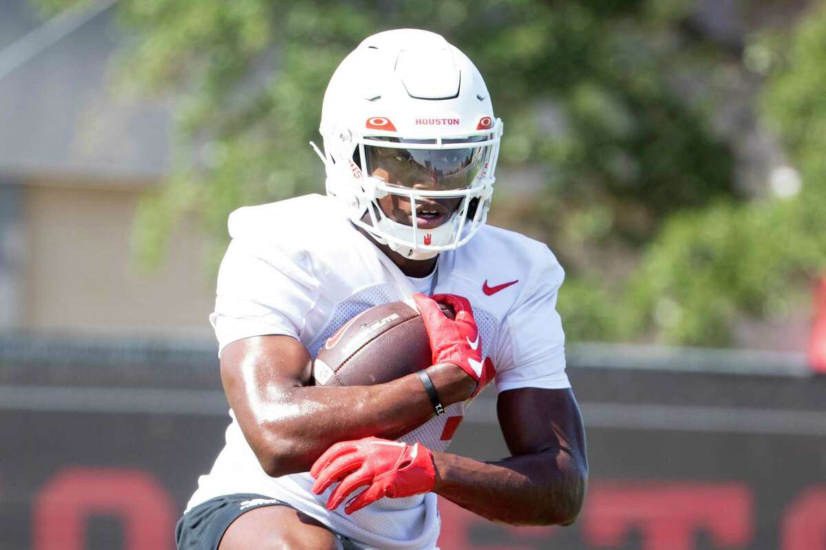 UH Players Wear 'Houston' On Front, Back Of Jerseys