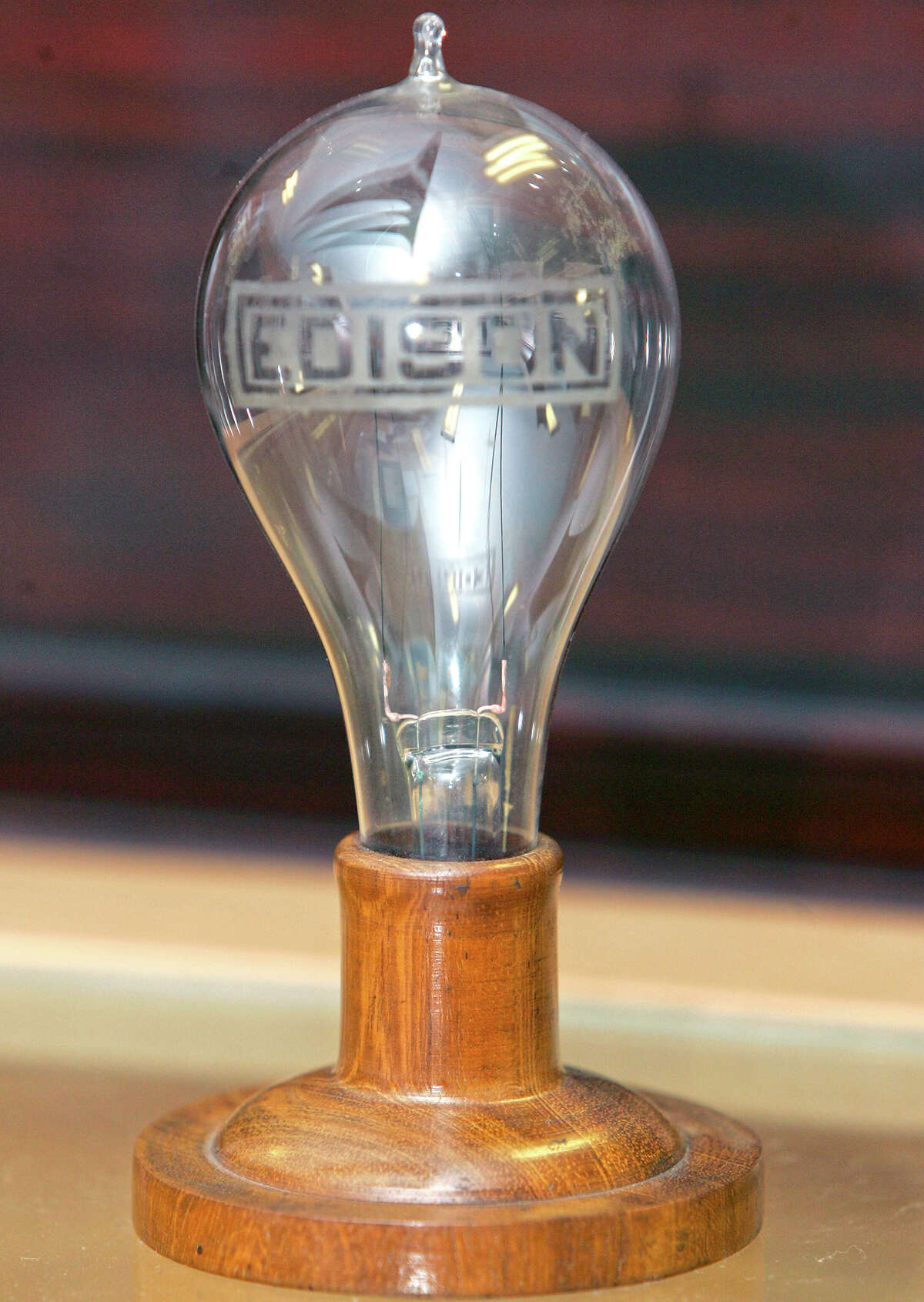 Incandescent bulbs going for good
