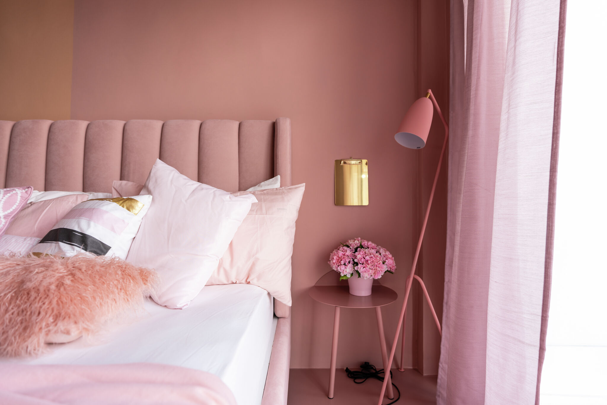 Rose gold bedroom colors