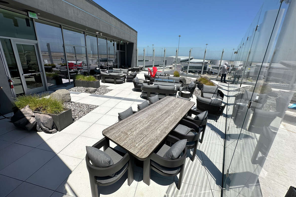 Air Canada celebrated that SFO is the airline's only lounge location with an outdoor terrace.