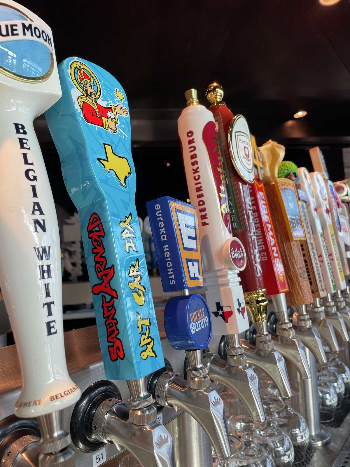 Parry's Pizzeria and Taphouse opens first Houston restaurant