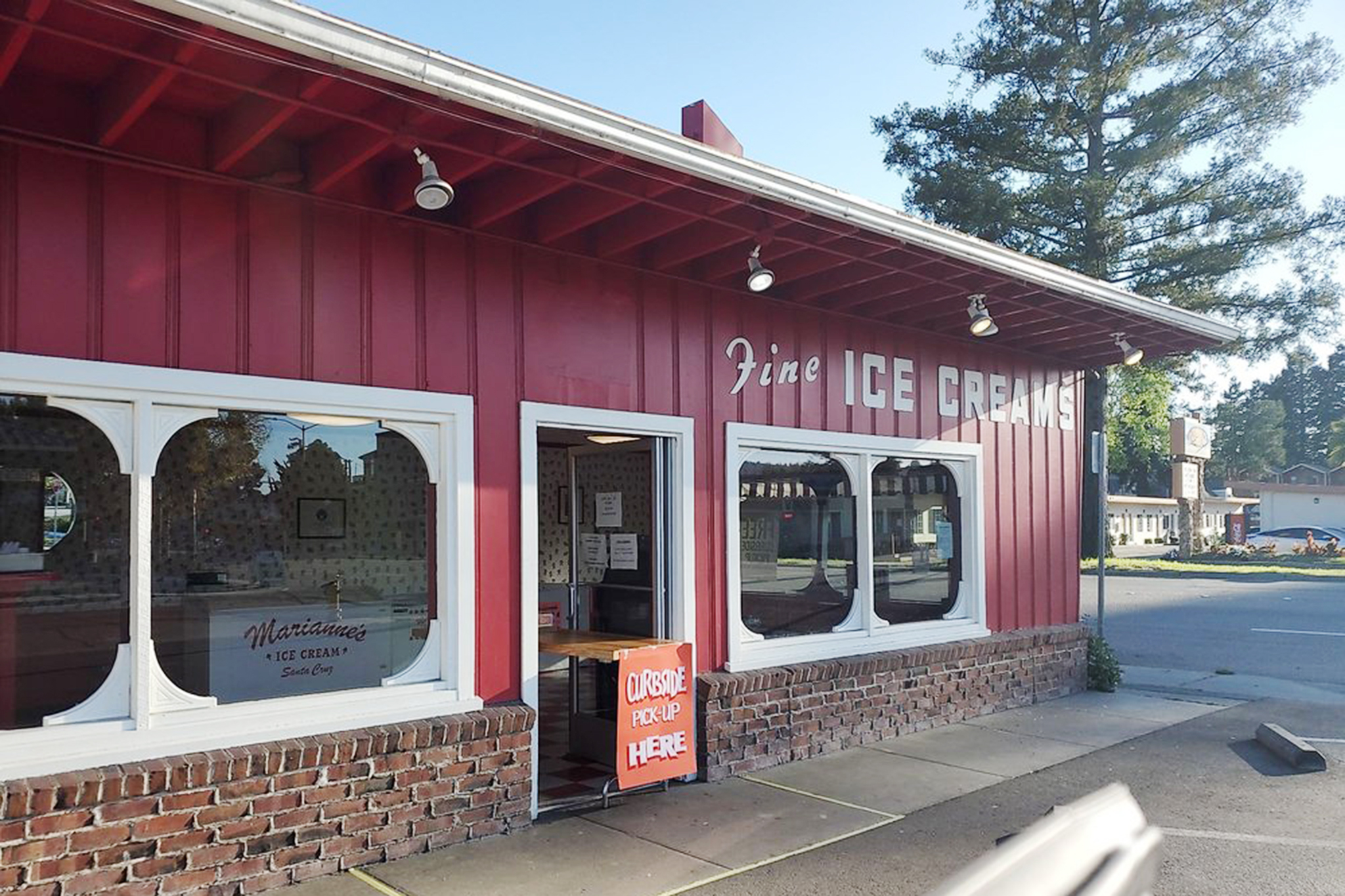 Hitchcock reportedly loved this historic Santa Cruz ice cream shop