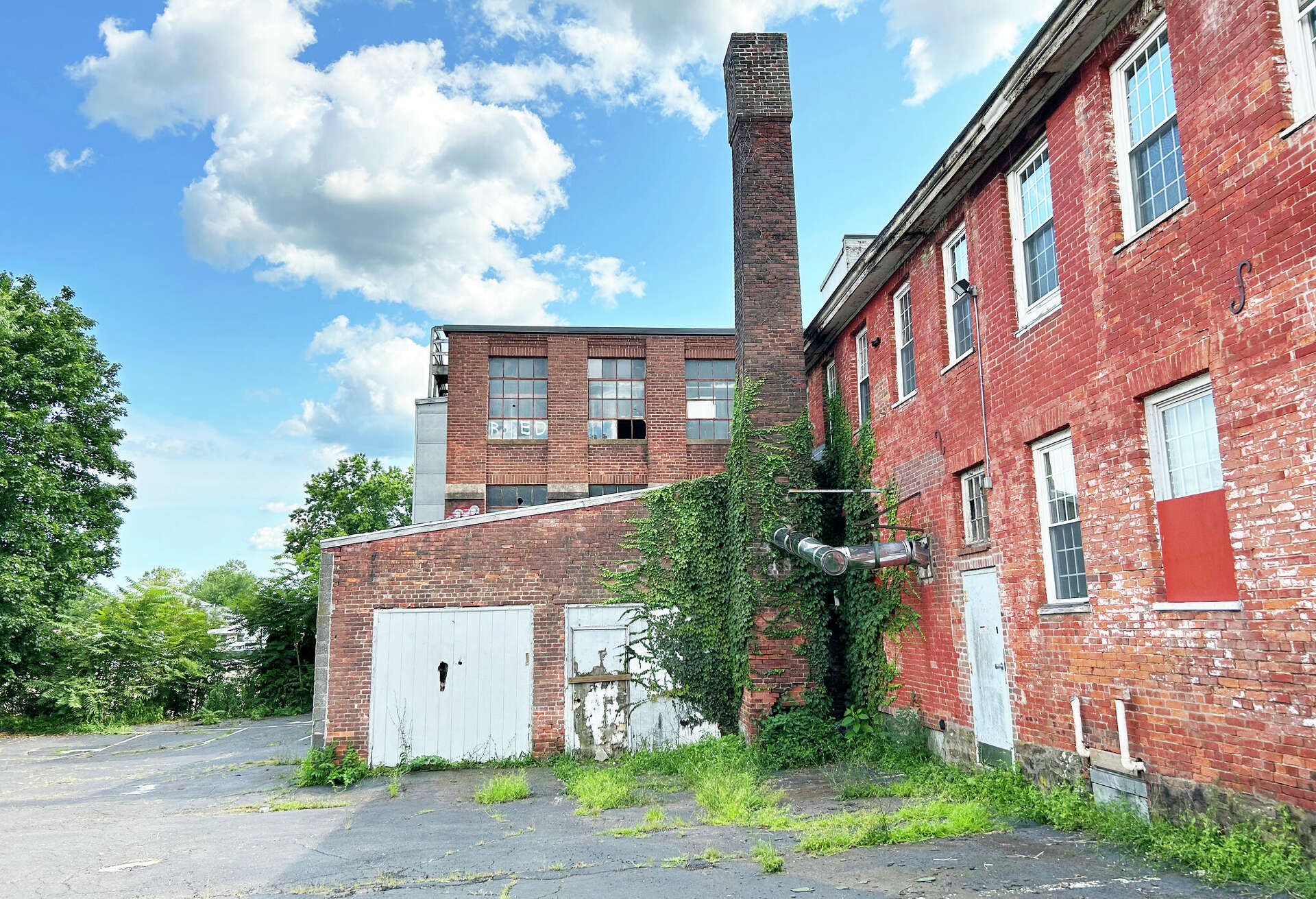 Wesleyan eyes art lab, concert hall at historic Middletown site