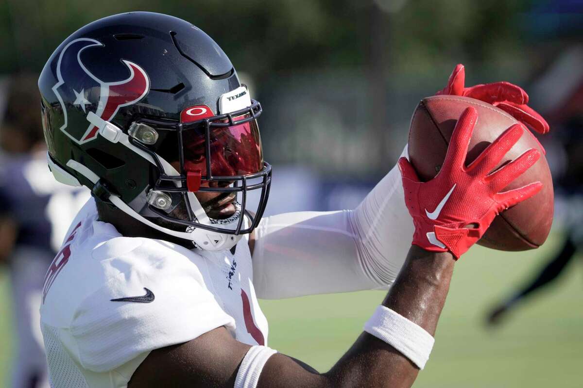 Houston Texans Team Analyst John Harris discuss the NFL's new helmet rule  and Texans uniform possibilities.