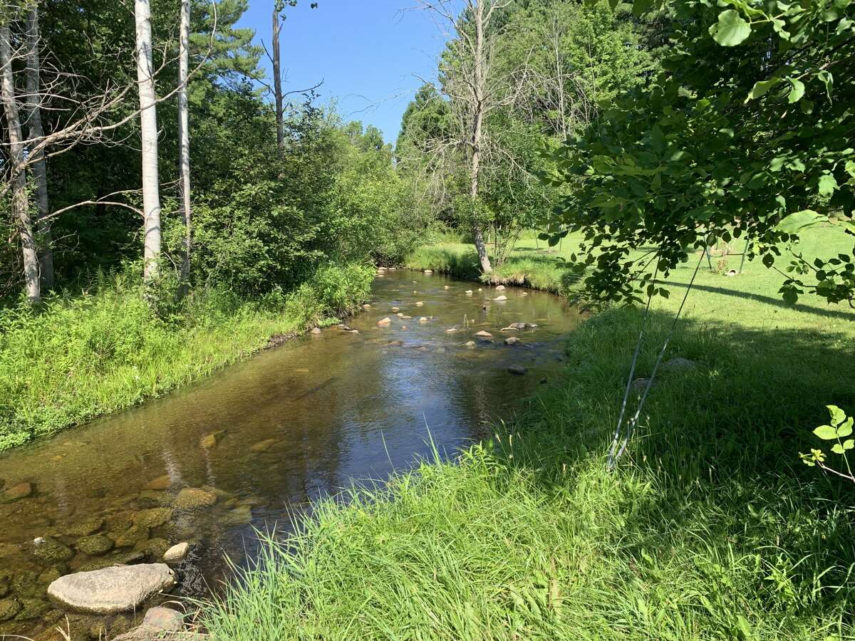 Crews remove 11 rock dams along Twin Creek in Evart