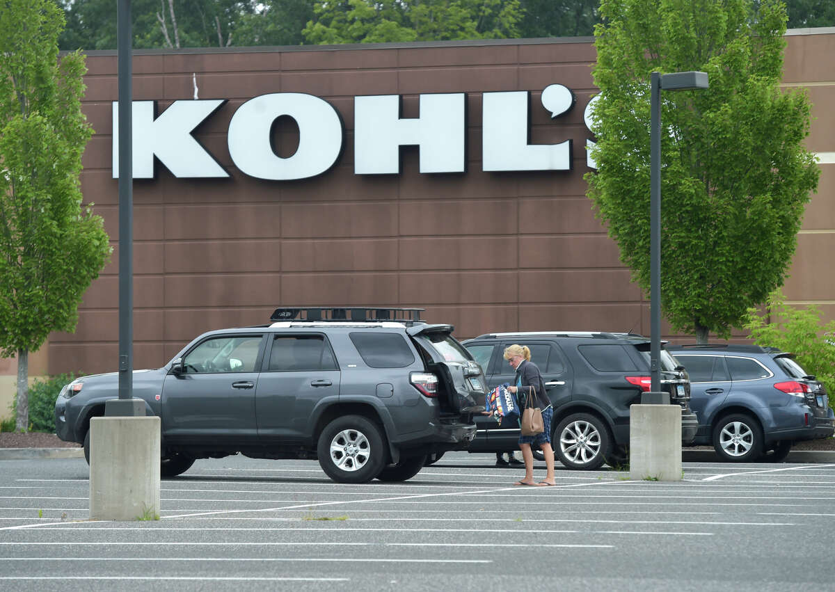 New Milford's Litchfield Crossings keeps expanding with new tenants