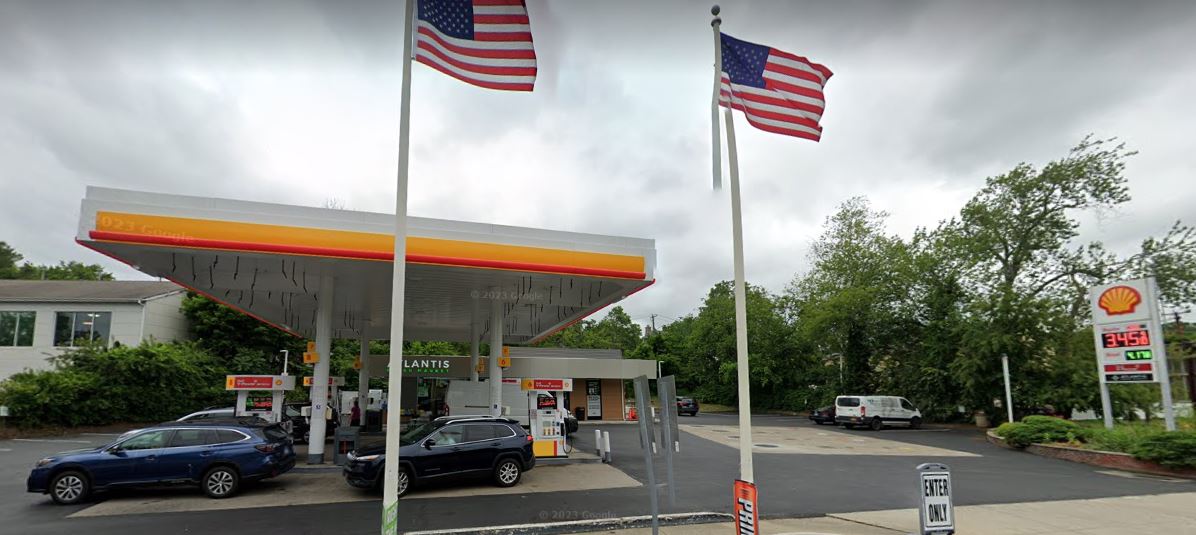 Fairfield police: Newspaper delivery car stolen at gas station