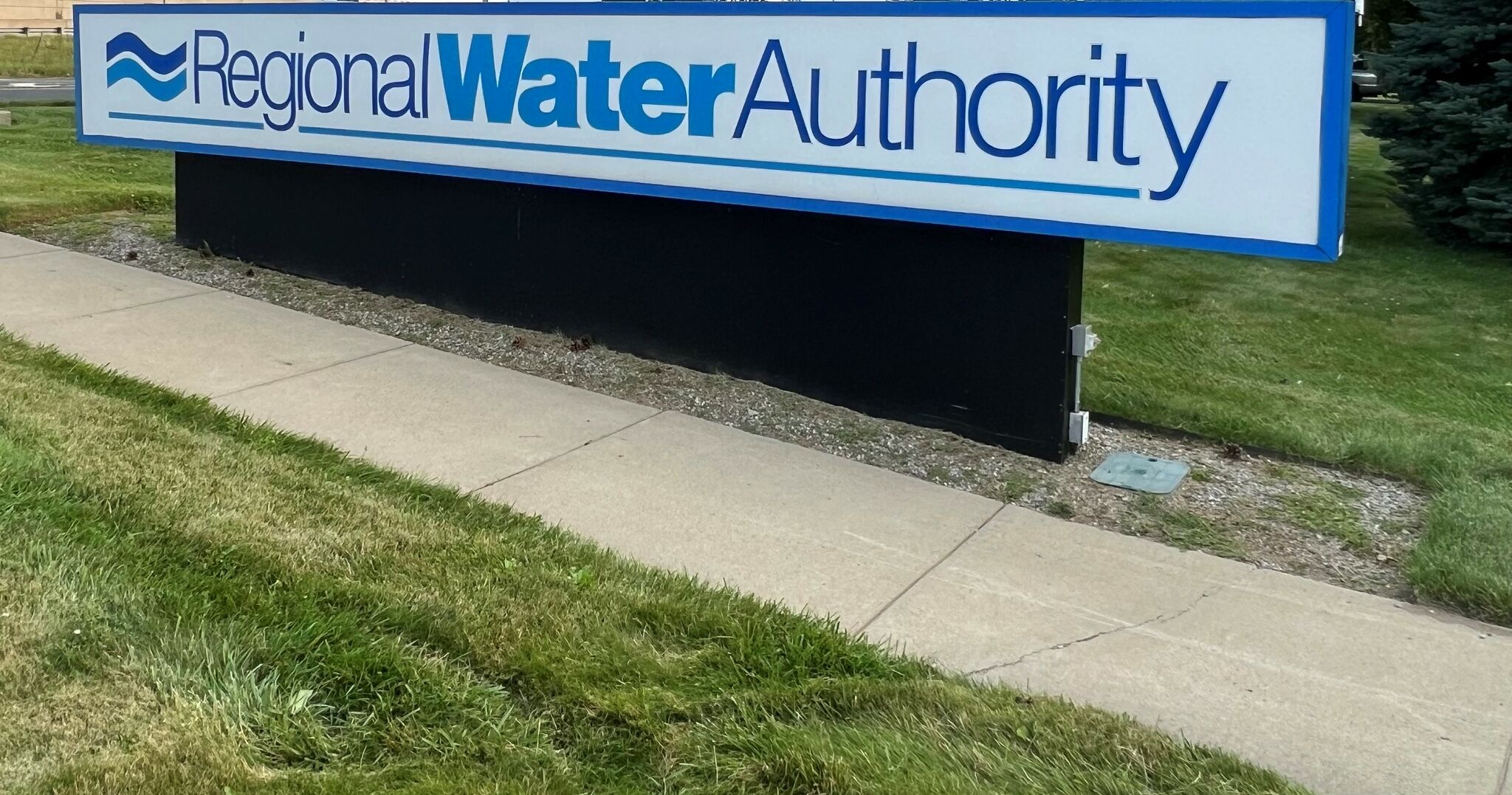 Eversource sells Aquarion for $1.6 billion cash to CT water authority