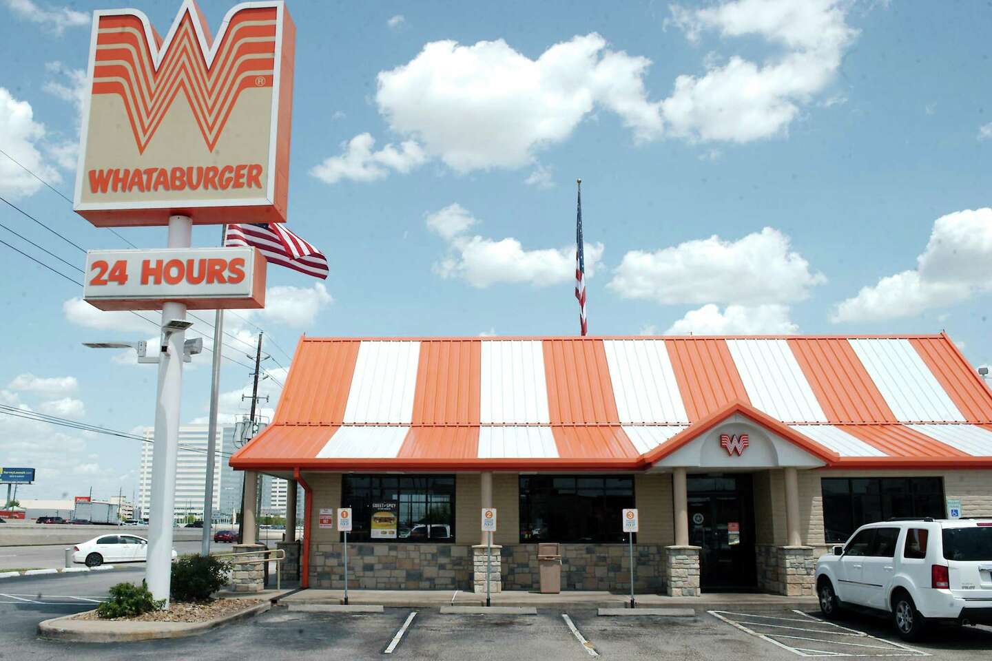 Whataburger's scholarship program now accepting applications