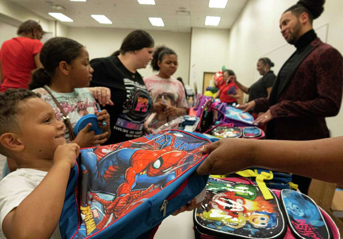 mark-the-date-san-antonio-back-to-school-giveaways-planned