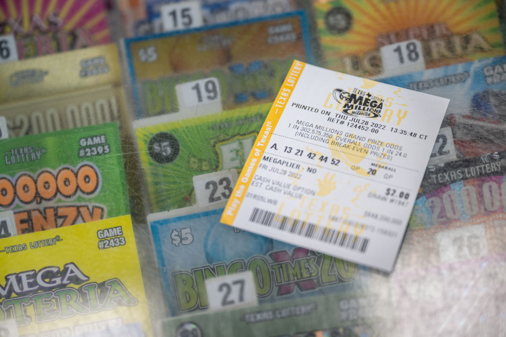 Texan claims $1 million prize in Mega Millions lottery