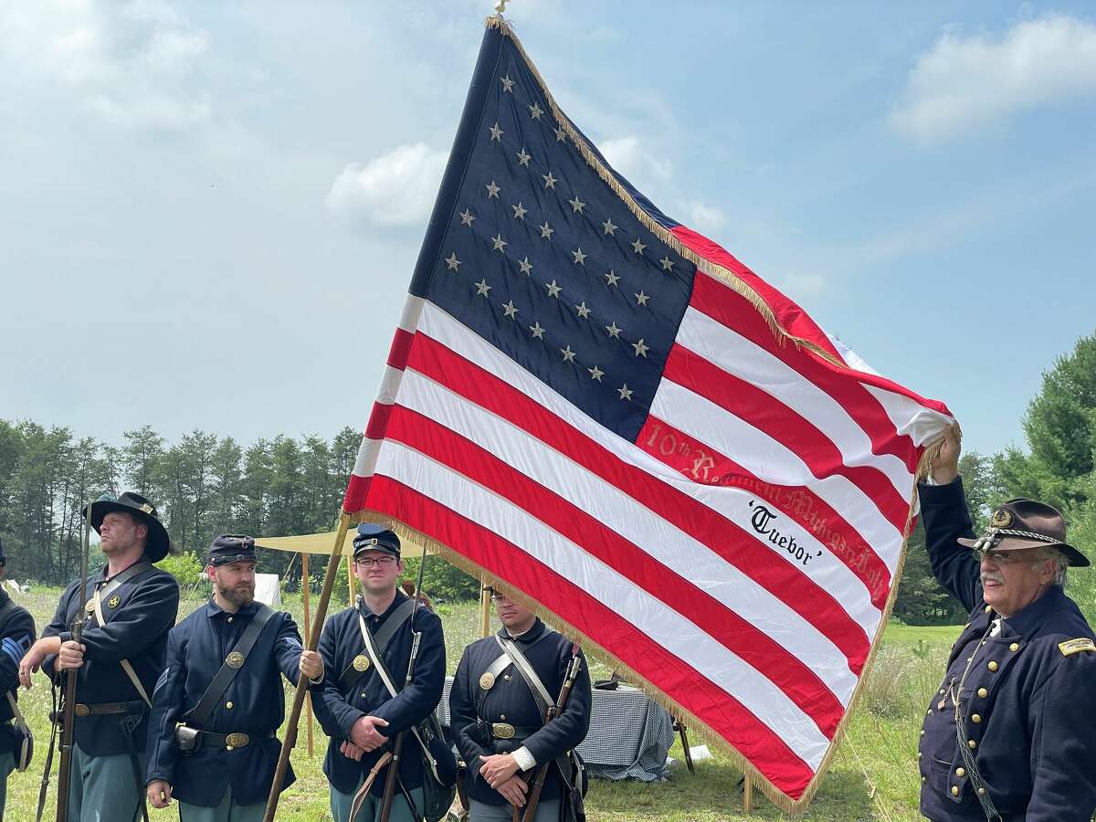 civil war battle flags